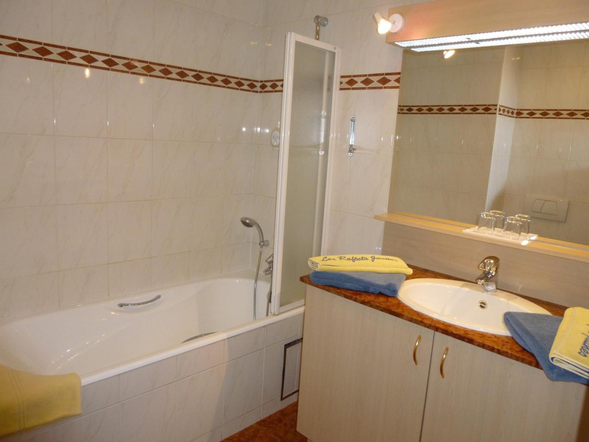 Hotel Les Reflets Jaunes Givet